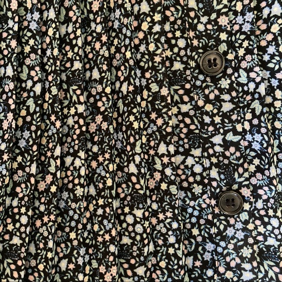 Blue floral button down maxi skirt (never worn) - Picture 2 of 2